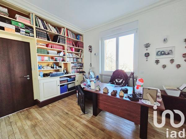 Maison 10 pièces de 238 m² à Conflans-en-Jarnisy (54800)