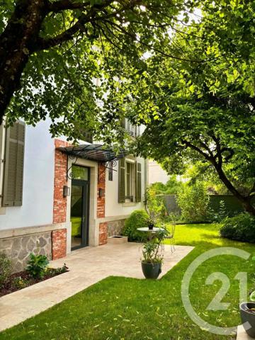 Maison à vendre  12 pièces - 358,10 m 2   REMIREMONT  - 88