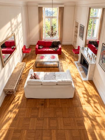 Paris 8ème - À LOUER - Grand 3 pièces meublé de 85 m² avec parking