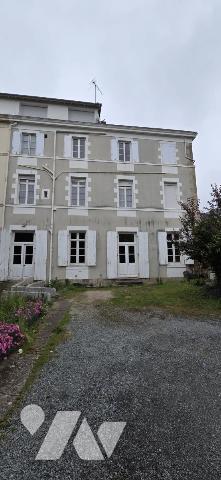 Maison de caractère en centre ville 