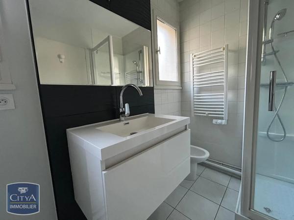 Appartement à louer 2 pièces 58.76m² Rennes (35000)