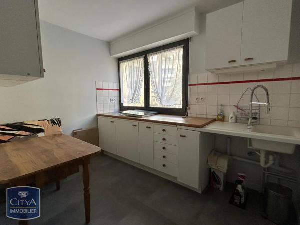 Appartement à louer 2 pièces 58.76m² Rennes (35000)