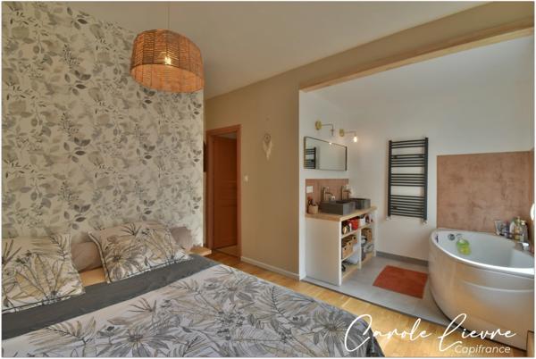 Maison 4 chambres de 147 m² avec garage et terrasse