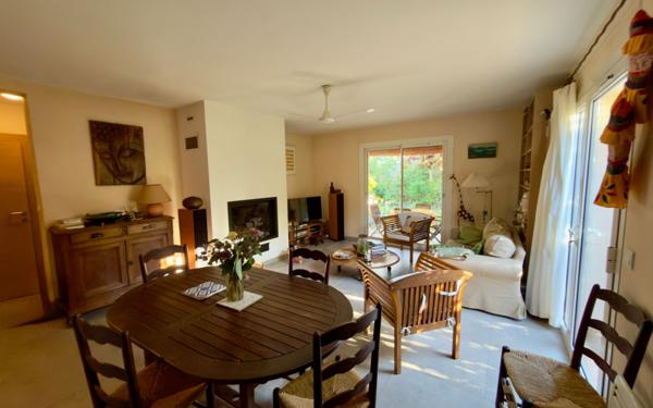 Maison à vendre    6 pièces •  Marseille 8