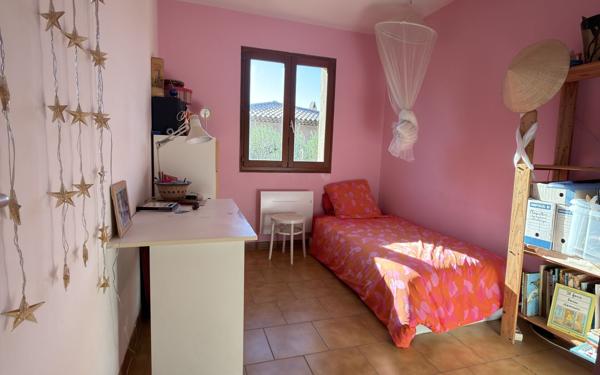 Maison à vendre    6 pièces •  Marseille 8