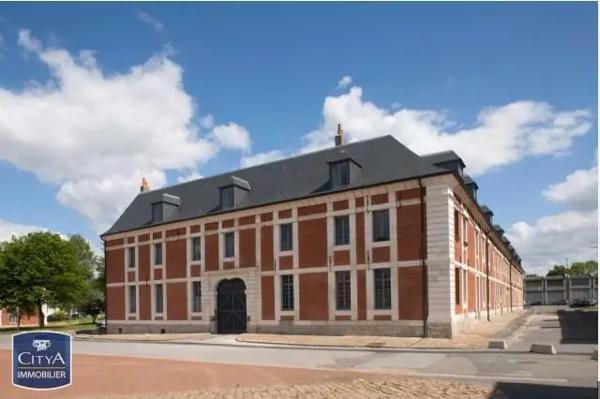 Appartement à louer 2 pièces 49.8m² Arras (62000)