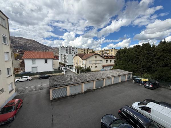 Appartement T4 à rénover