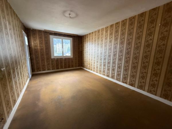 Appartement T4 à rénover