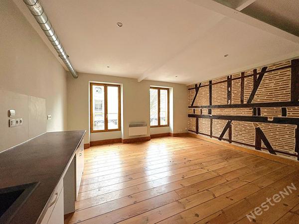 AGEN - Appartement atypique de type 2 bis