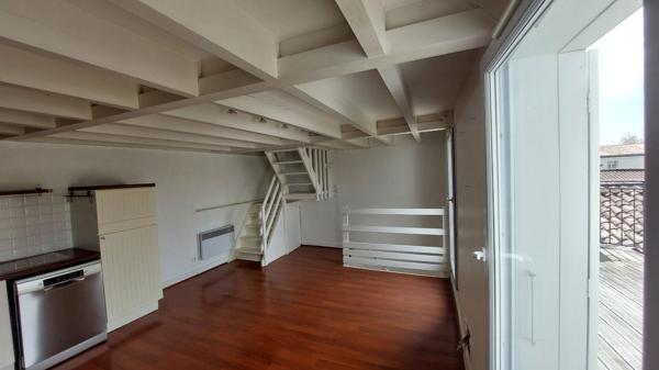 A LOUER APPARTEMENT 3 PIECES AVEC TERRASSE ET STATIONNEMENT , La rochelle A LOUER APPARTEMENT 3 PIECES AVEC TERRASSE ET STATIONNEMENT , La rochelle