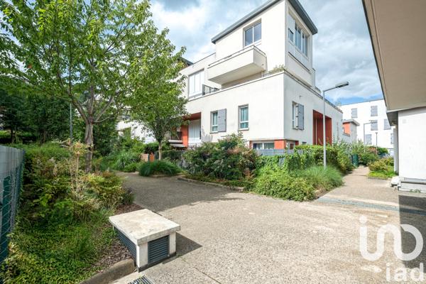 Appartement à vendre 3 pièces 61 m² Villemomble