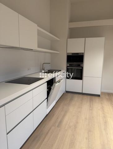 Immeuble 12 pièces - 500 m²