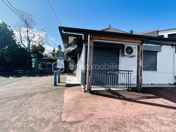 Local d activites de 86 m²