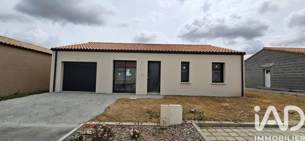 Location maison 5 pièces 76 m² Essarts-en-Bocage