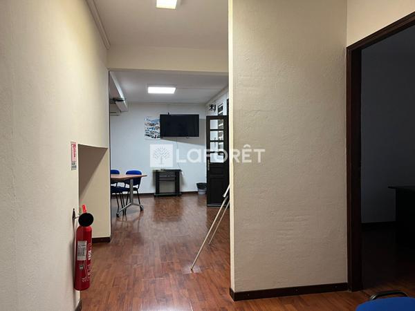 Location bureau Fort-de-France - 82 m² - 1 600 € / mois