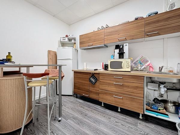 Local d'activité 200 m²