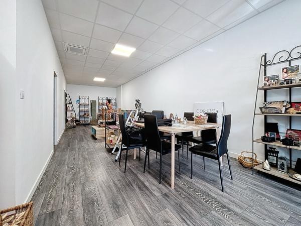 Local d'activité 200 m²