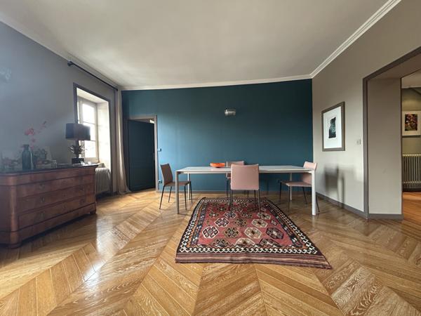 Appartement 5 pièces - 130 m² Exclusivité efficity