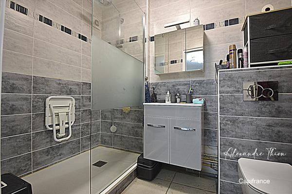 Maison à vendre 10 pièces CHATILLON LA PALUD (01)