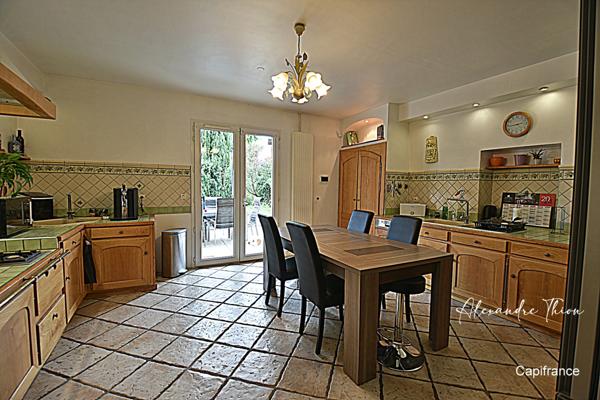 Maison à vendre 10 pièces CHATILLON LA PALUD (01)