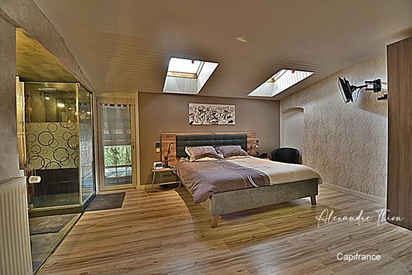 Maison à vendre 10 pièces CHATILLON LA PALUD (01)