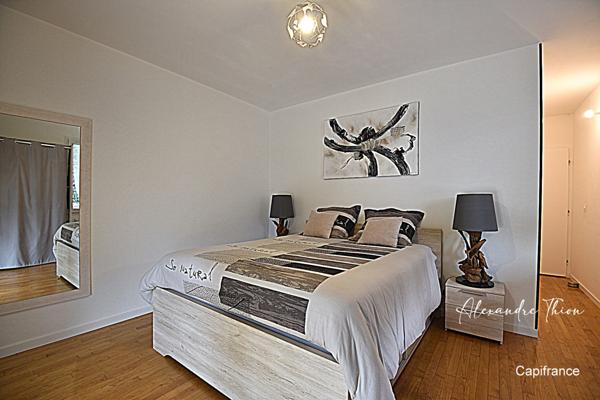 Maison à vendre 10 pièces CHATILLON LA PALUD (01)