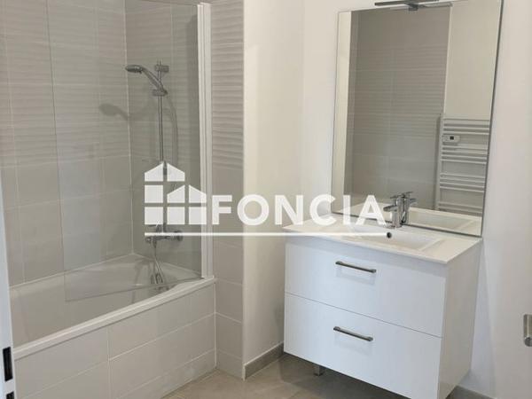 Location Appartement 3 pièces 60.25 m² - 22 RUE ELISE DEROCHE Angers 49100