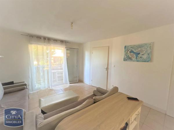 Appartement à louer 2 pièces 39.52m² Castelsarrasin (82100)