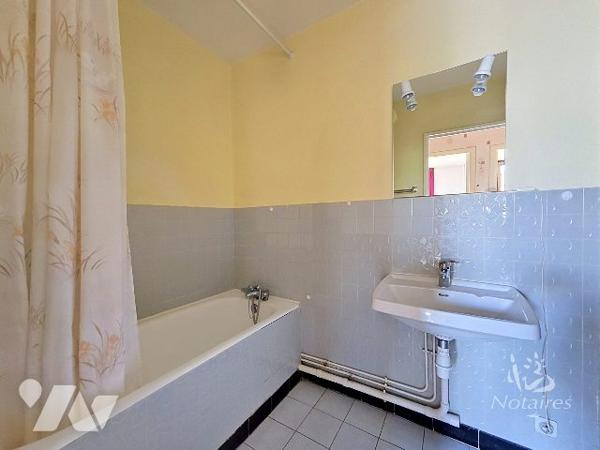 Appartement T3 lumineux avec ascenseur – Centre-ville de Chaumont.