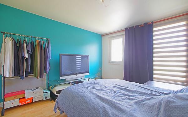 Immeuble à vendre    4 pièces •  Roye