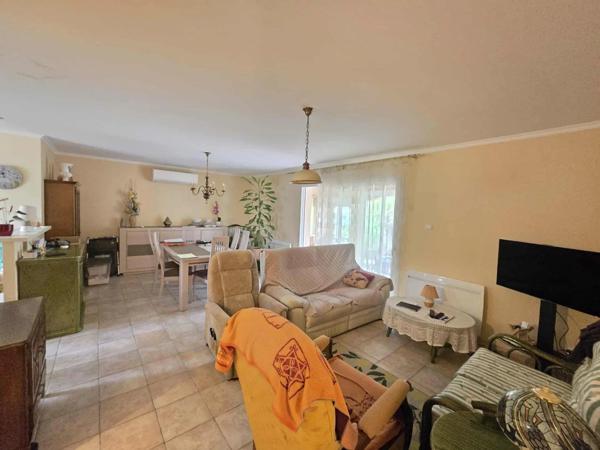 Vente Maison 4 pièces 90 m2 à Le Cannet-des-Maures