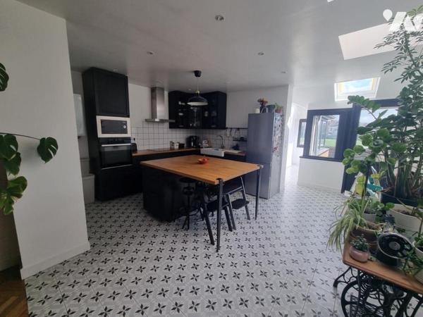  Maison rénovée avec Jardin, cachet et garanties décennales – secteur Place du travail Roubaix