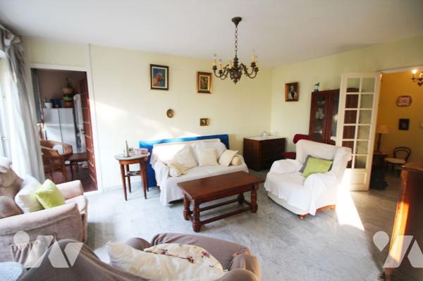 Appartement agréable T3/4 de 79m2 (Carrez) dans le quartier de Bonneveine (8e) + parking privatif