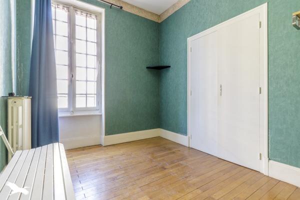 Maison à vendre |  Montluçon |  7 pièces | 162 m²