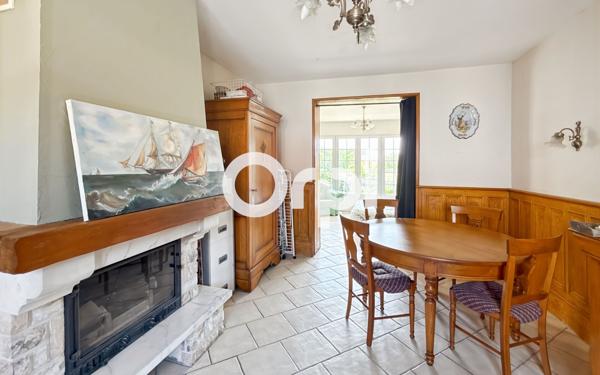 Maison à vendre    7 pièces • 267 m2 Sainte-Catherine