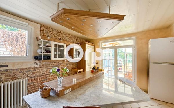 Maison à vendre    7 pièces • 267 m2 Sainte-Catherine