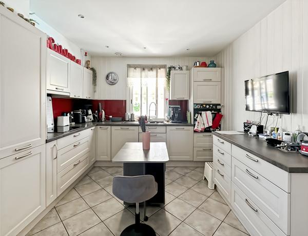 Maison Rognac 5 pièce(s) 101 m2 - parcelle de 460m2