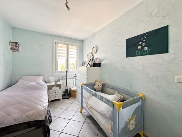 Maison Rognac 5 pièce(s) 101 m2 - parcelle de 460m2