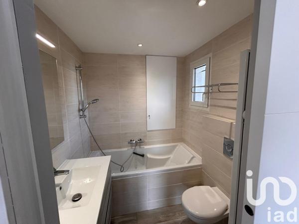 Maison 5 pièces de 135 m² à Montboucher-sur-Jabron (26740)