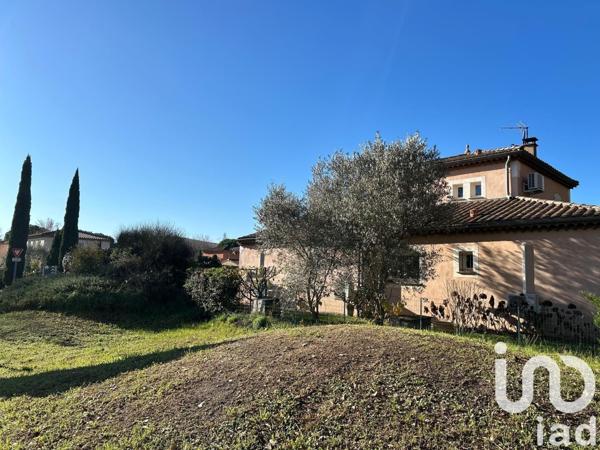 Maison 5 pièces de 135 m² à Montboucher-sur-Jabron (26740)