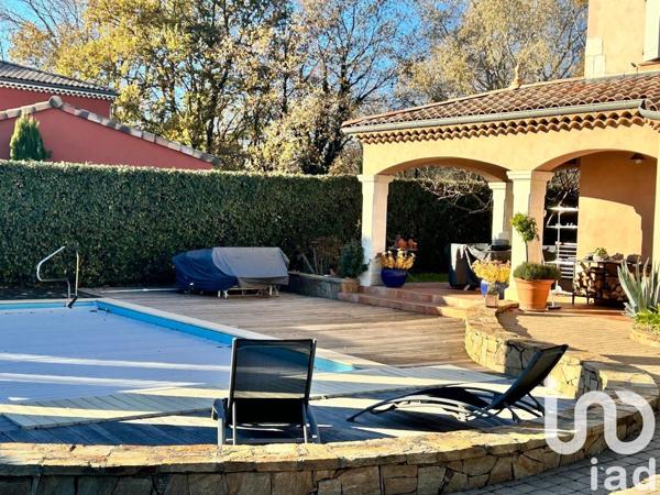 Maison 5 pièces de 135 m² à Montboucher-sur-Jabron (26740)