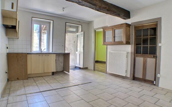 Maison à vendre    6 pièces •  Nolay