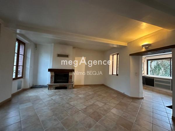 Maison à THORIGNY-SUR-OREUSE, 89260 - 6 pièces 150m²