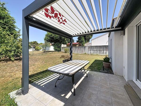 Maison récente de 2017 avec pergola bioclimatique et garage ? Quartier La Bloire à Challans