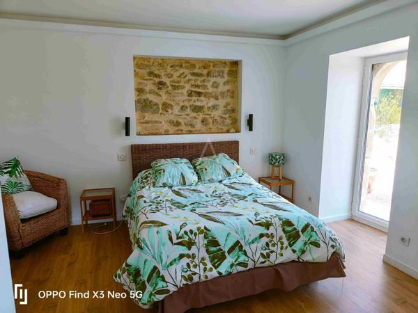 MAISON A LA CAMPAGNE AVEC PISCINE