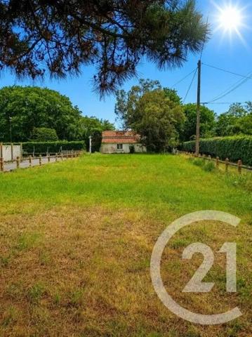 Maison à vendre  5 pièces - 98,65 m 2   BREM SUR MER  - 85