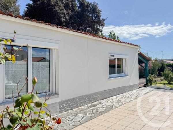 Maison à vendre  5 pièces - 98,65 m 2   BREM SUR MER  - 85