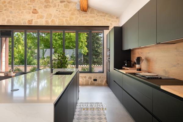 Lattes (34970) SUPERBE MAS rénové dans un esprit LOFT & aux prestations haut de gamme.