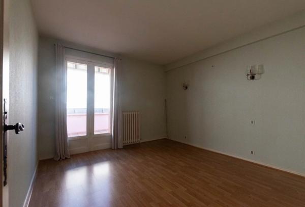 Vente Immeuble 9 pièces 196 m2 à Pont-du-Château