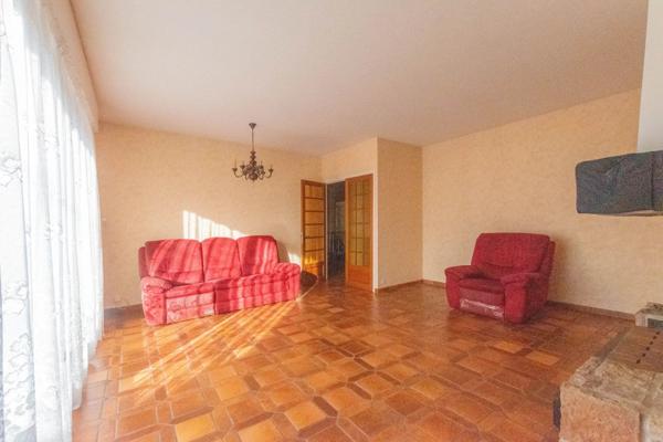 Vente Immeuble 9 pièces 196 m2 à Pont-du-Château